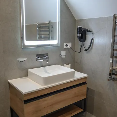 Bayka - Hotel Kossiv